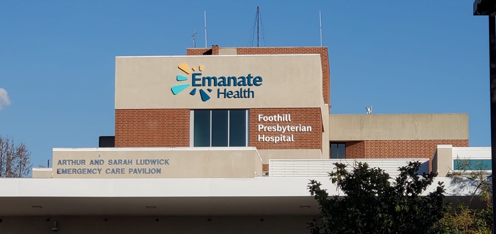 Stratus assisted Emanate Health with four rebrands completed during the COVID-19 pandemic that included a variety of signage services.
